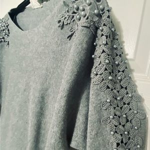 Women’s sweater